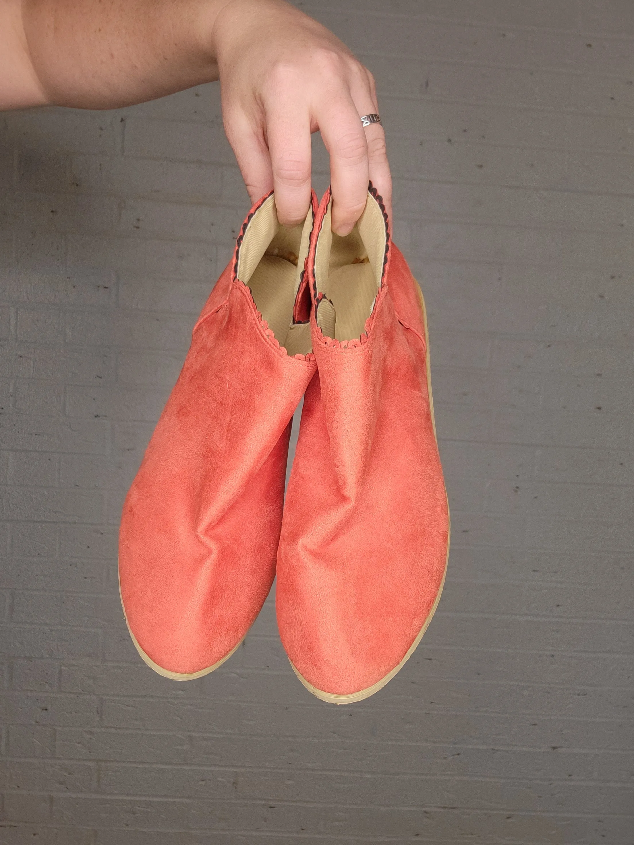 Size 9 - Pink Suade Flats