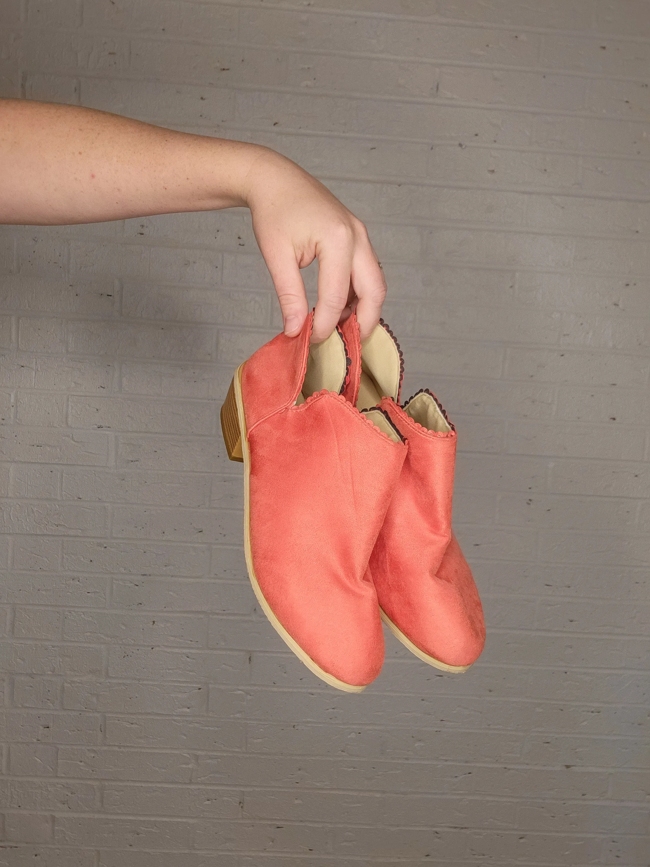 Size 9 - Pink Suade Flats